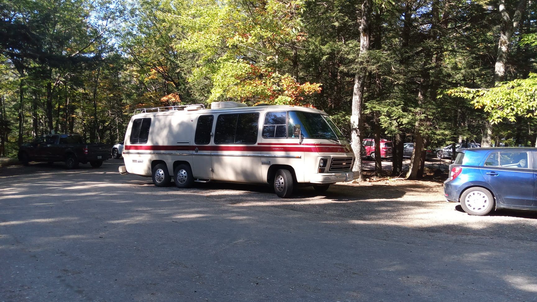 Scott Somers shows us around his 1974 GMC Motorhome